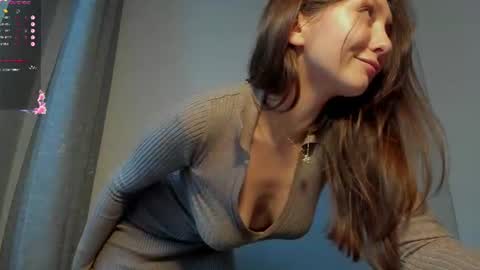 Snapshot of nerenuu_ chatting on 07/12/26, 11:56 Nessa online show from 07/12/26, 11:56