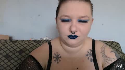 Snapshot of neriphine chatting on 10/24/25, 09:49 Neriphine online show from 10/24/25, 09:49