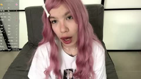 Snapshot of nerissadeloria chatting on 04/07/26, 08:37 Lori online show from 04/07/26, 08:37