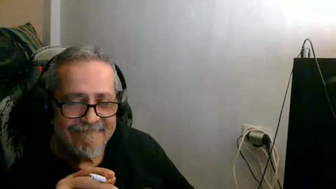 Snapshot of neron401 chatting on 04/28/26, 02:27 neron401 online show from 04/28/26, 02:27