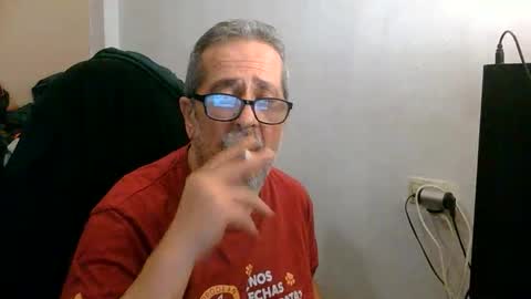 Snapshot of neron401 chatting on 05/18/26, 08:36 neron401 online show from 05/18/26, 08:36