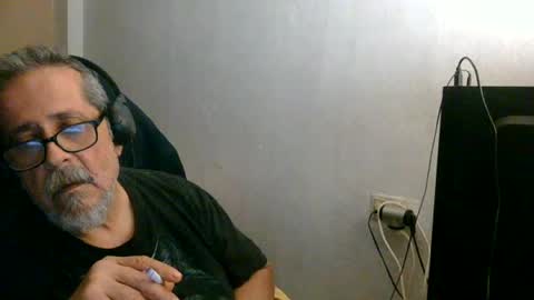 Snapshot of neron401 chatting on 05/24/26, 08:58 neron401 online show from 05/24/26, 08:58