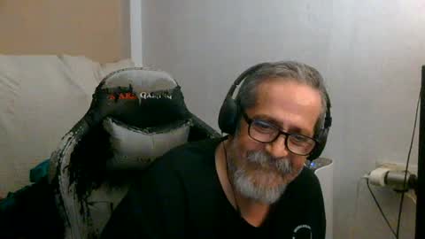 Snapshot of neron401 chatting on 08/02/26, 10:30 neron401 online show from 08/02/26, 10:30