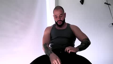 neron XXL online show from 12/01/25, 01:38