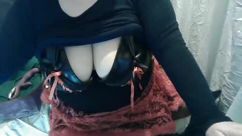 neslihan online show from 02/12/25, 07:55