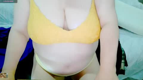 Snapshot of neslihan35 chatting on 07/19/26, 09:18 neslihan online show from 07/19/26, 09:18