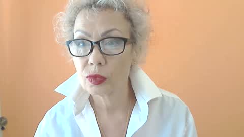 Snapshot of nessyjenixs chatting on 09/20/25, 07:20 NessyJenixs online show from 09/20/25, 07:20