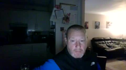 Snapshot of nesuk chatting on 10/25/25, 09:20 nesuk online show from 10/25/25, 09:20