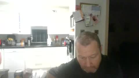 Snapshot of nesuk chatting on 01/14/26, 01:22 nesuk online show from 01/14/26, 01:22