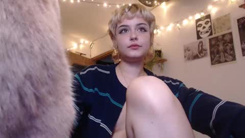 Mar online show from 02/26/25, 06:47