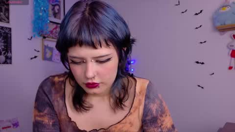 Snapshot of neurotic_witch chatting on 03/08/26, 06:50 Mar online show from 03/08/26, 06:50