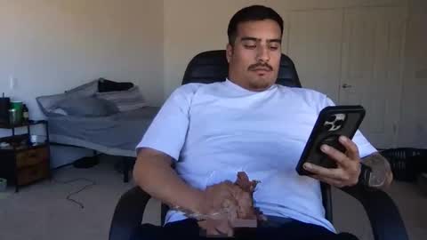 Snapshot of never___satisfied chatting on 02/09/26, 09:19 never___satisfied online show from 02/09/26, 09:19