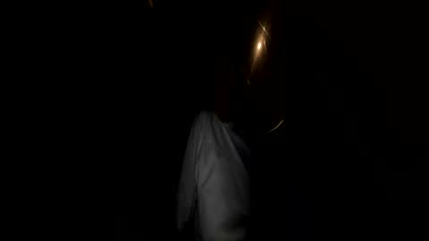 Snapshot of never___satisfied chatting on 04/21/26, 03:02 never___satisfied online show from 04/21/26, 03:02