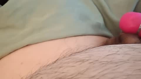 Snapshot of neverseentthatb4 chatting on 09/17/25, 12:29 Matt online show from 09/17/25, 12:29