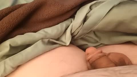 Snapshot of neverseentthatb4 chatting on 10/01/25, 12:27 Matt online show from 10/01/25, 12:27