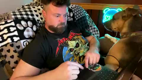 Snapshot of neverwinter44 chatting on 04/18/26, 05:33 neverwinter44 online show from 04/18/26, 05:33