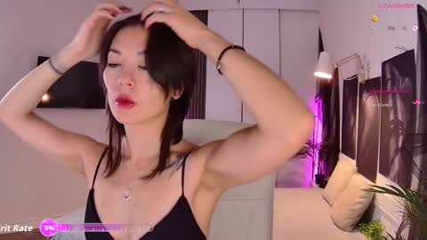 Snapshot of new_meow chatting on 10/14/25, 06:25 Alice online show from 10/14/25, 06:25