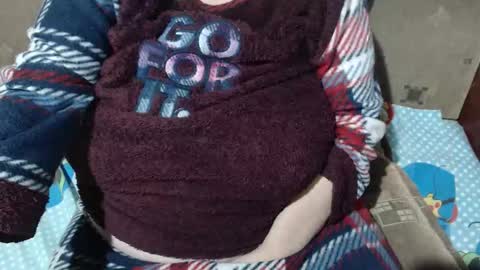 Lilly  online show from 10/04/25, 04:21