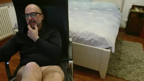 simi online show from 02/23/26, 07:55