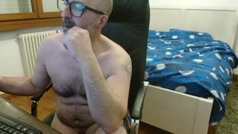 Snapshot of new_simi_74 chatting on 03/15/26, 05:24 simi online show from 03/15/26, 05:24