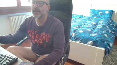 Snapshot of new_simi_74 chatting on 03/16/26, 01:15 simi online show from 03/16/26, 01:15