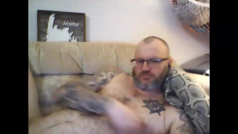 Snapshot of newbreed666 chatting on 02/27/25, 01:38 NEWBREED666 online show from 02/27/25, 01:38