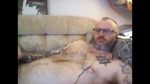 Snapshot of newbreed666 chatting on 03/02/25, 10:27 NEWBREED666 online show from 03/02/25, 10:27