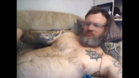 Snapshot of newbreed666 chatting on 10/16/25, 10:33 NEWBREED666 online show from 10/16/25, 10:33