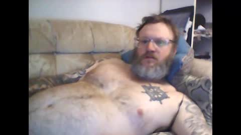 Snapshot of newbreed666 chatting on 10/26/25, 07:53 NEWBREED666 online show from 10/26/25, 07:53