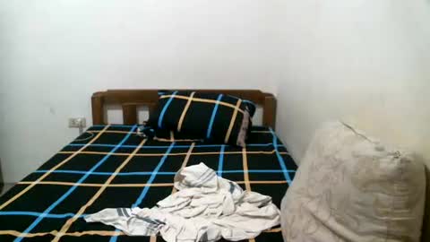 Snapshot of newest_star69 chatting on 01/10/25, 06:06 Lucy Pearl online show from 01/10/25, 06:06