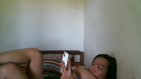 Snapshot of newest_star69 chatting on 01/24/25, 03:43 Lucy Pearl online show from 01/24/25, 03:43