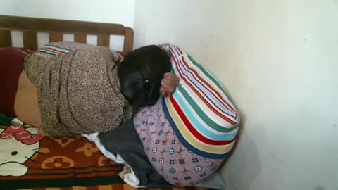 Snapshot of newest_star69 chatting on 01/26/25, 05:45 Lucy Pearl online show from 01/26/25, 05:45