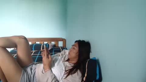 Snapshot of newest_star69 chatting on 09/24/25, 02:15 Lucy Pearl online show from 09/24/25, 02:15