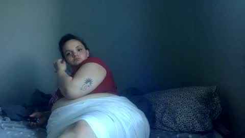 Snapshot of newfiebbw chatting on 04/28/26, 09:09 Ms. Natural online show from 04/28/26, 09:09