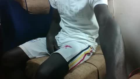 Snapshot of newfuckboy_ chatting on 02/01/26, 05:28 newfuckboy_ online show from 02/01/26, 05:28