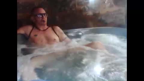 newfun11 online show from 09/18/25, 06:10