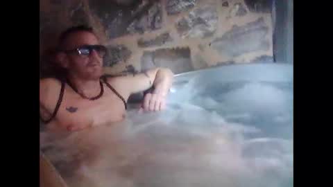 newfun11 online show from 10/11/25, 06:39