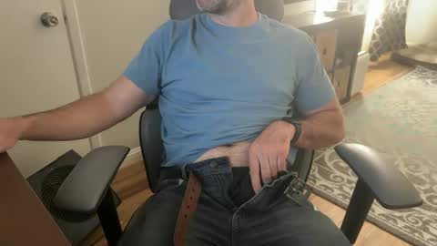 Snapshot of newguy_097 chatting on 10/02/25, 02:46 newguy_097 online show from 10/02/25, 02:46