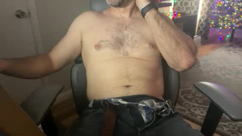 newguy_097 online show from 11/10/25, 07:13