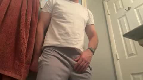 newguy_097 online show from 11/11/25, 11:05