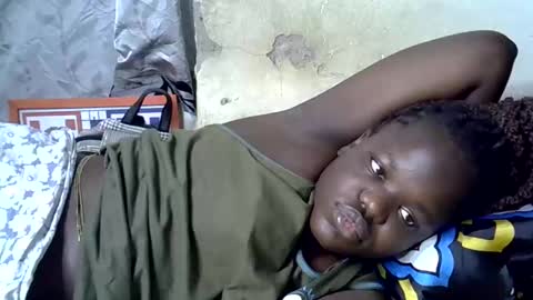 Snapshot of newrockgal chatting on 12/04/24, 05:27 ryena and pam online show from 12/04/24, 05:27