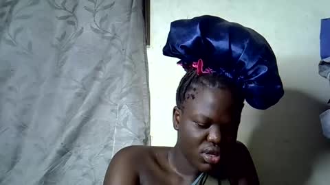 Snapshot of newrockgal chatting on 12/05/24, 05:48 ryena and pam online show from 12/05/24, 05:48