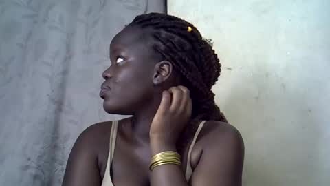 Snapshot of newrockgal chatting on 12/30/24, 04:51 ryena and pam online show from 12/30/24, 04:51