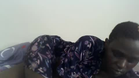 Snapshot of newrockgal chatting on 01/18/25, 08:31 ryena and pam online show from 01/18/25, 08:31