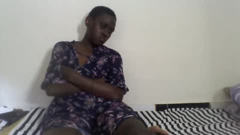 Snapshot of newrockgal chatting on 01/19/25, 08:39 ryena and pam online show from 01/19/25, 08:39