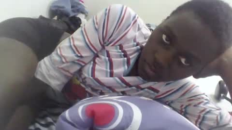 Snapshot of newrockgal chatting on 01/23/25, 08:57 ryena and pam online show from 01/23/25, 08:57