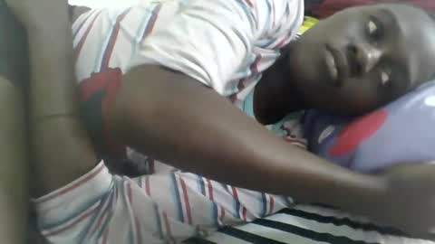 Snapshot of newrockgal chatting on 01/24/25, 04:48 ryena and pam online show from 01/24/25, 04:48