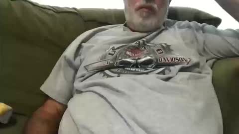 newtman68 online show from 10/15/25, 07:03