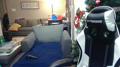 NewWorld online show from 12/25/24, 12:37