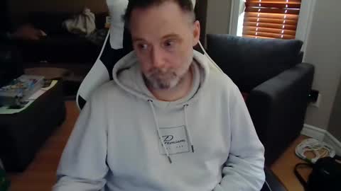 NewWorld online show from 03/09/25, 08:42